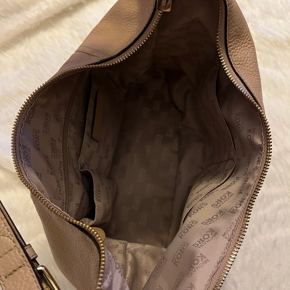 Michael Kors Lupita Large Hobo Bag - Picture 5 of 8